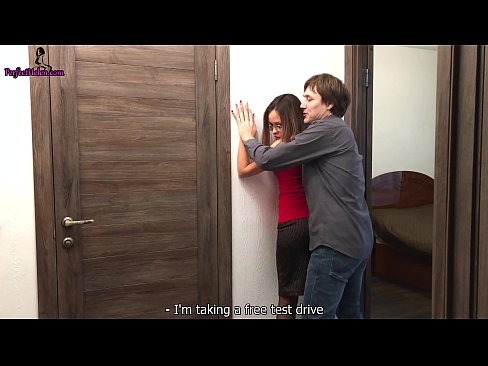 ❤️ Sexy Realtor Sensuly Jerks rẹ obo ati fokii Lakoko ti o n ta iyẹwu Rẹ - Krempai ️ Ohun onihoho ti ile ❤